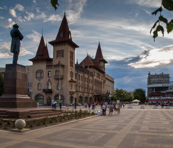 Саратов. Улица Чернышевского